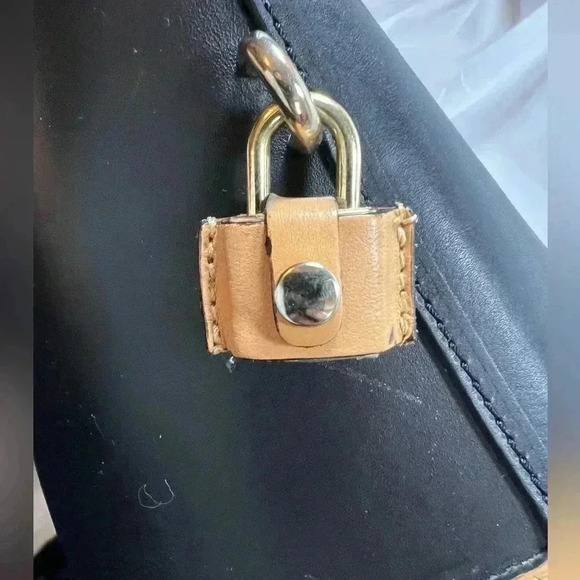 Asia Bellucci Weekend Purse - Picture 10 of 11